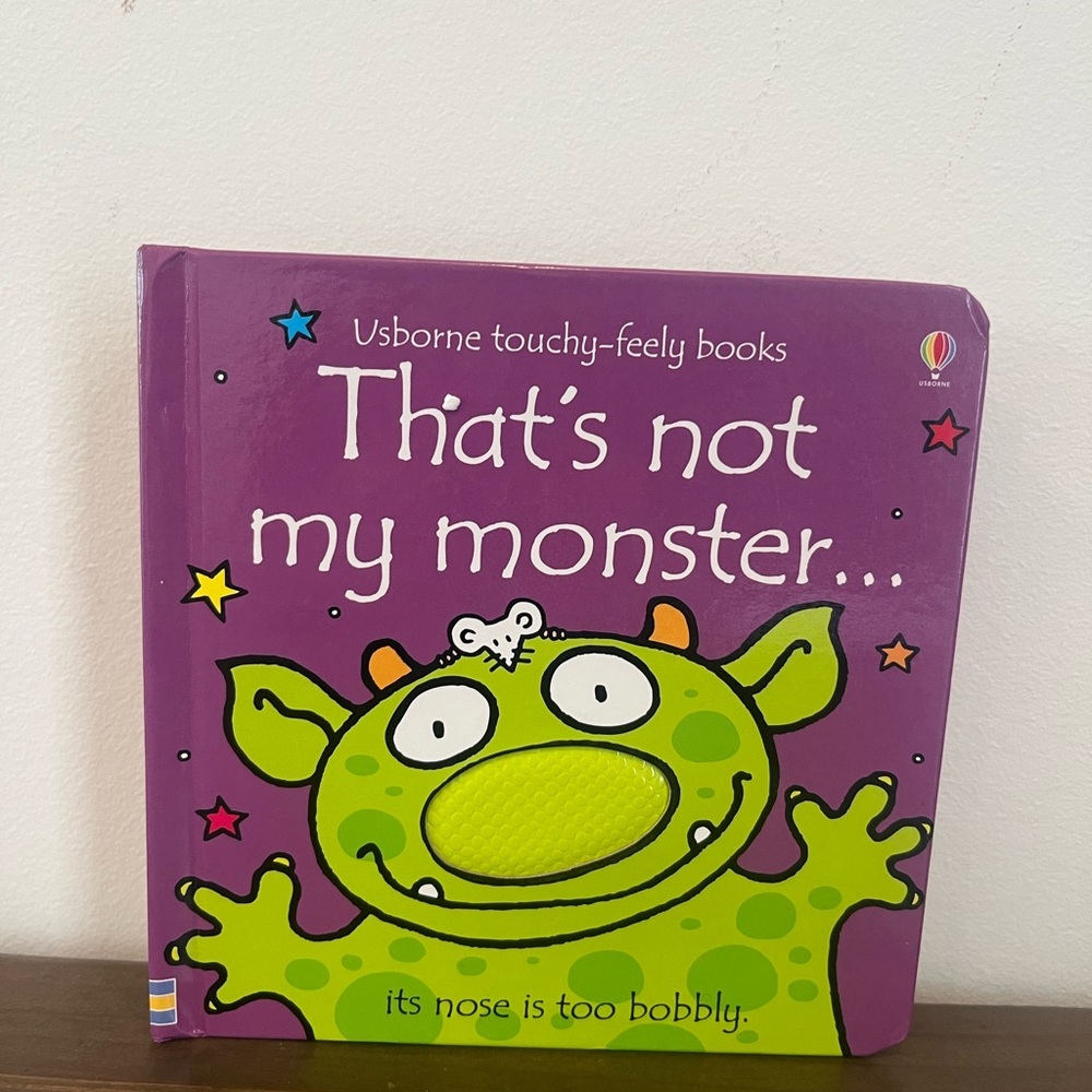 That's Not My Monster...(Usborne Touchy-Feely Books)